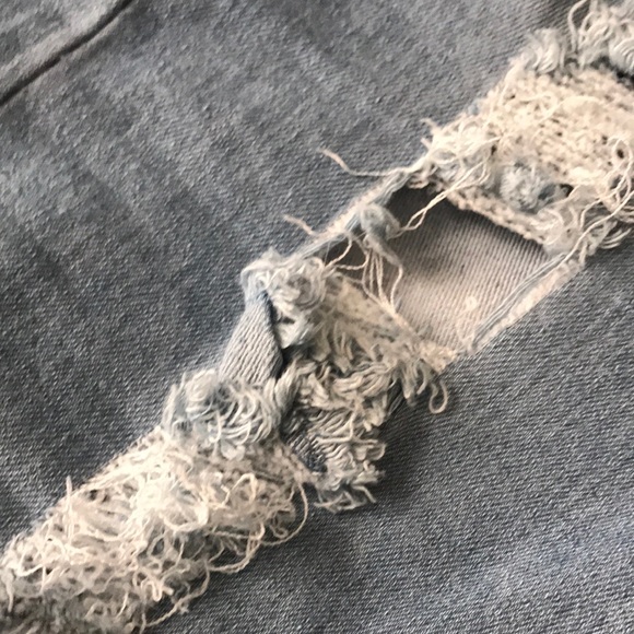 Shorts - Picture 4 of 5